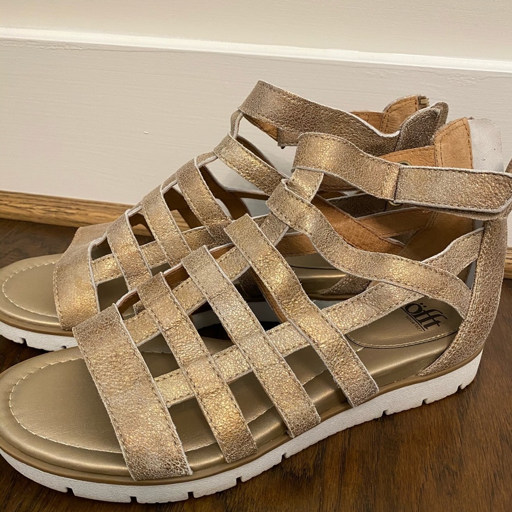Sofft Mahari Luggage Sandals metallic 9